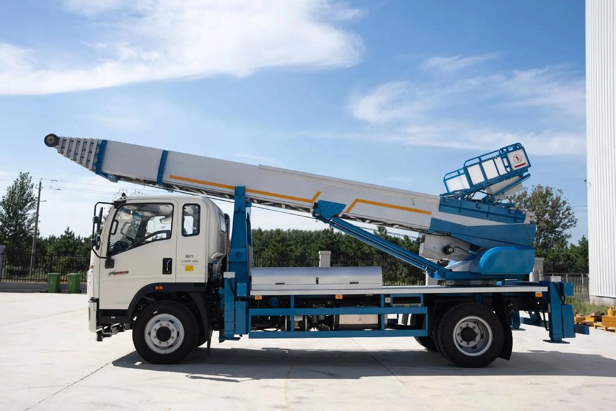 隆尧县云梯上料车租赁费用