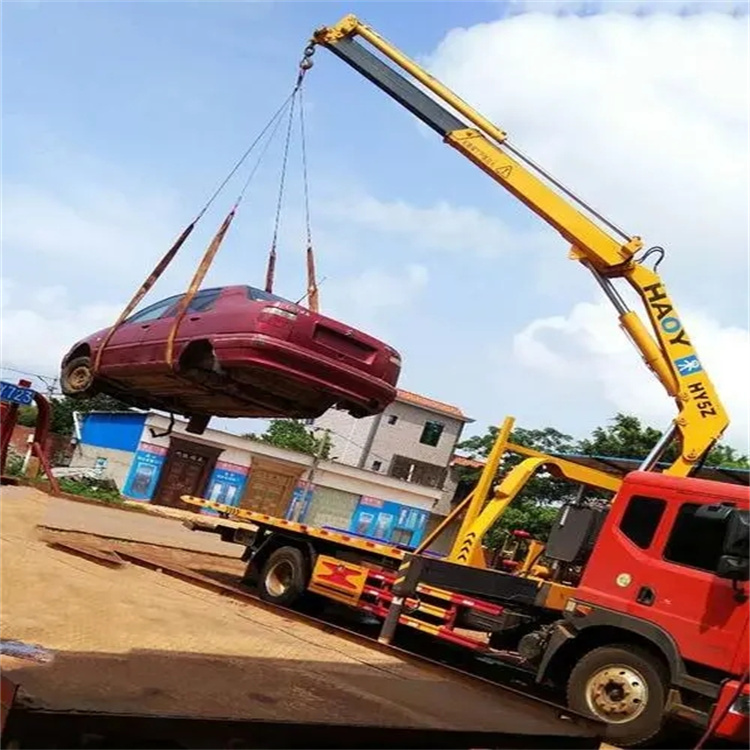 隆尧县吊车吊汽车的正确方法